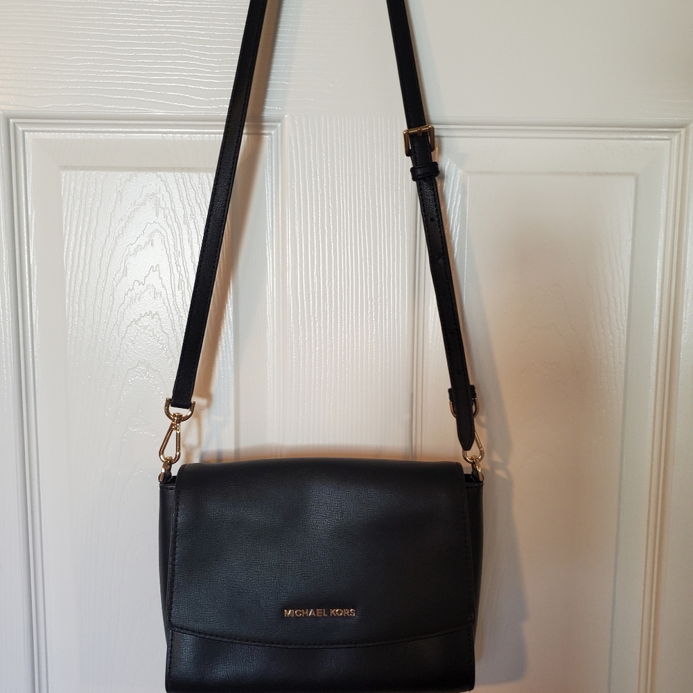 Michael Kors black leather crossbody excellent condition